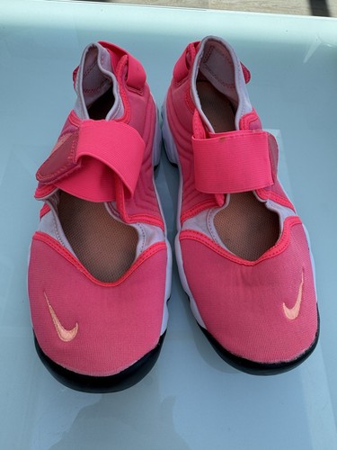 Rare nike rifts - rare,