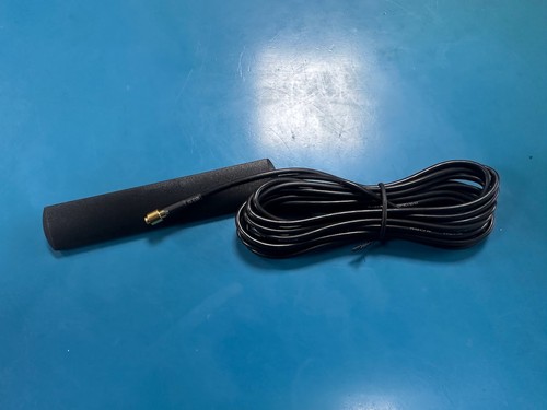 Windscreen blade antenna for