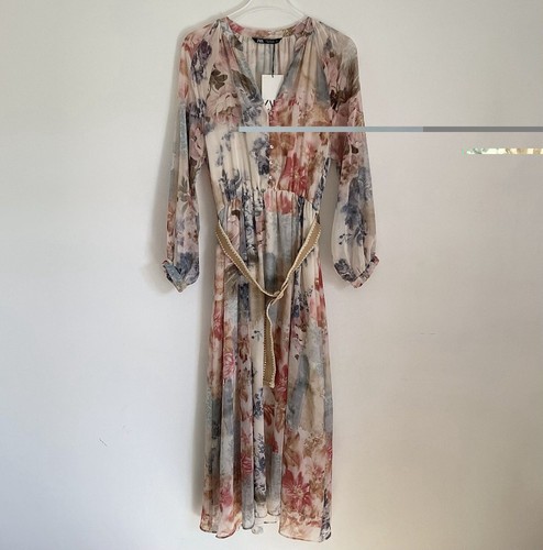 Zara woman nwt belted - ,