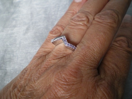Tanzanite zig zag stacker