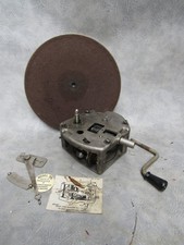 A GOOD COMPLETE HMV MODEL 99 GRAMOPHONE 23B MOTOR WITH HANDLE AND CONTROLLER