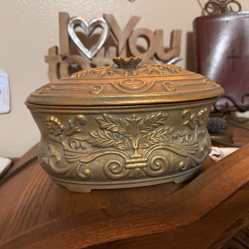 Antique gold floral metal oval - gold,