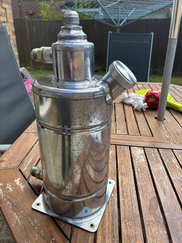 Dry sump oil tank - oil,