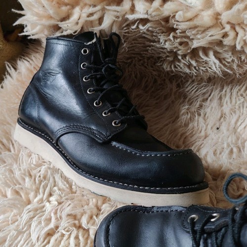 Rare red wing - 'rare', 8130