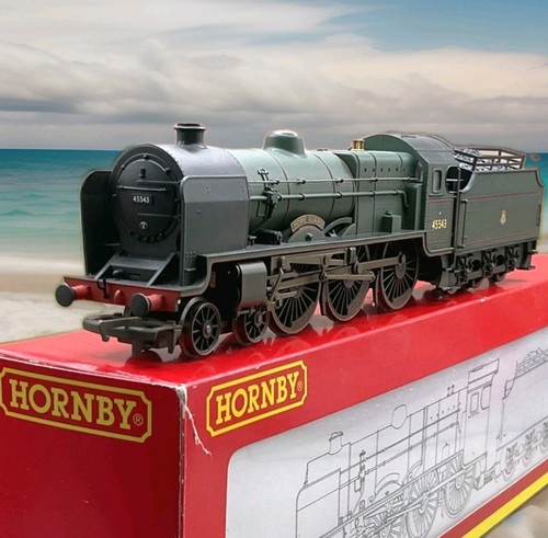 Boxed hornby r2456 home guard - hornby,