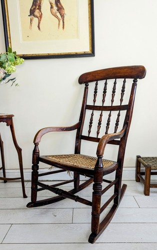Oak spindle back rocking - oak,