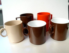 5 vintage Melamine mugs