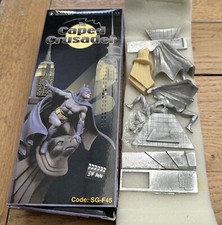 ANDREA MINIATURES-THE CAPED CRUSADER - BATMAN- SG-F45 -54MM