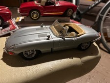 burago 1 18 jaguar e type 1961