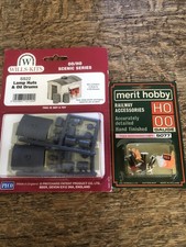 WILLS SS22 LAMP HUTS MERIT HO/OO ACCESSORIES  5077 TRACK MAINTENANCE PARTY