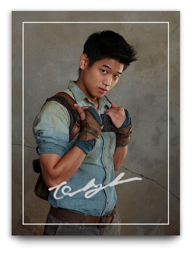 Bruce lee signed memorabilia - bruce,
