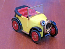 Vintage 2001 Brum Yellow Red Black Car Golden Bear & Ragdoll Ltd. Push car