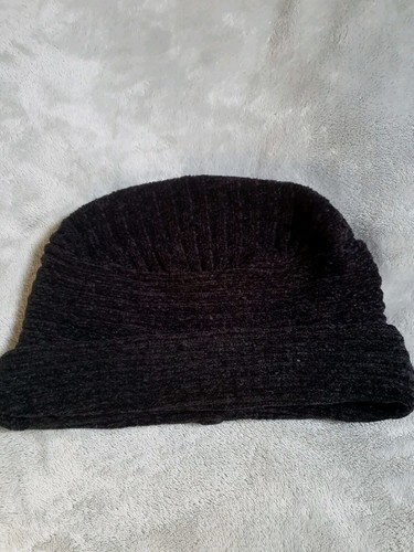 Soft wooly knitted black - soft,