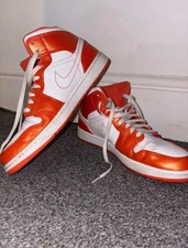 Nike Air Jordan 1 Mid SE