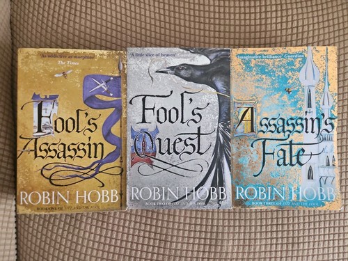 Fitz and the fool trilogy - fool, by
