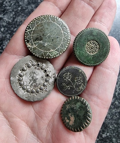 Antique georgian buttons - antique,
