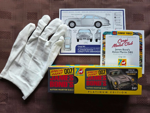 Corgi model club - model,