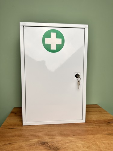 Lockable secure white wall - secure,