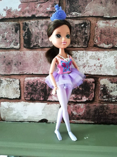 Moxie girlz sophina doll - sophina,