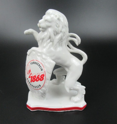 Porcelain figurine lion - porcelain, tv