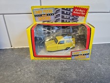 CORGI LLEDO VANGUARDS ONLY FOOLS & HORSES DEL BOY RELIANT VAN MODEL 10053 1:43