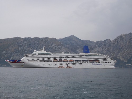 Lq0099 cruise liner - lq0099,