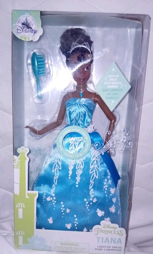 Disney store classic doll - store,