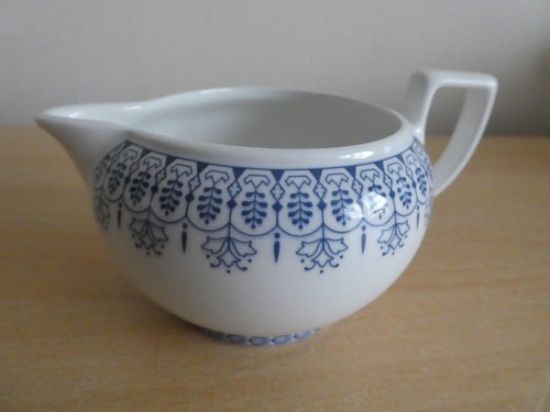 Wedgwood blue tonquin milk - wedgwood,