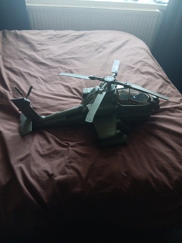 Large toy armed - toy, apache
