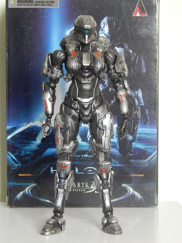 Play arts kai - play, sarah