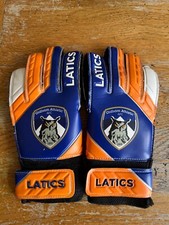 New goalkeeper gloves - goalkeeper,