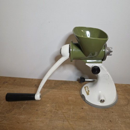 Vintage sponge 702 - sponge, grinder