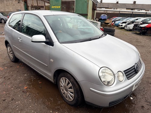 Polo petrol 03 reg - petrol,