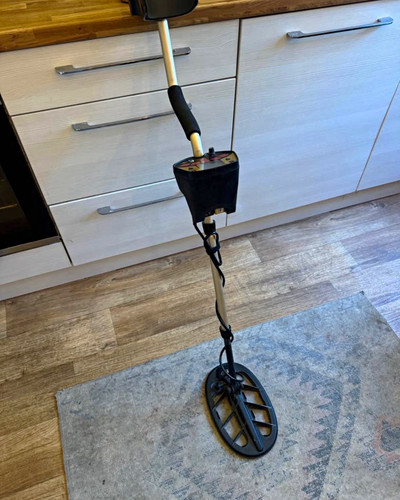 Fisher ground search metal - ground,