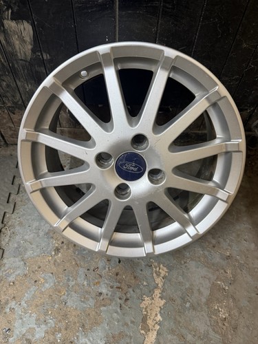 Ford fiesta mk6 - 16",