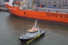 Photo 6x4 Pilot boat in