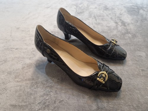 Clarks leather court shoe - clarks,
