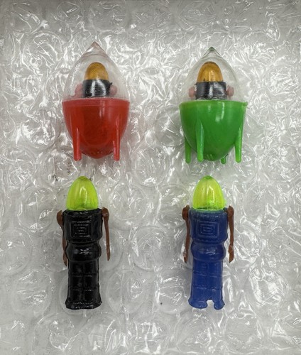 Vtg lot robby robot - lot,