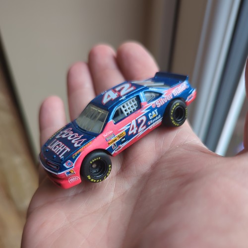 Matchbox kyle petty coors - matchbox,