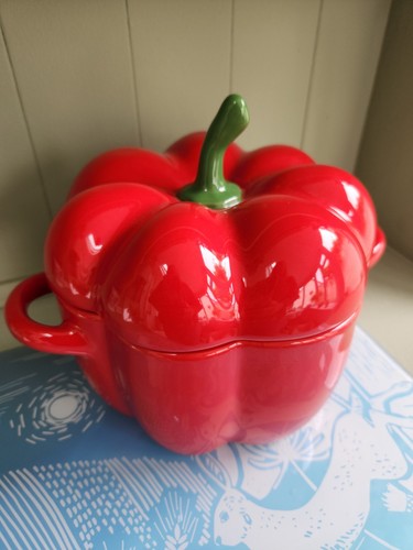 Olive thyme red pepper - olive,
