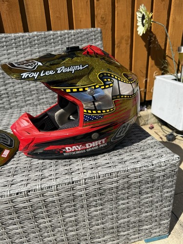 Troy lee designs se3 helmet - designs,