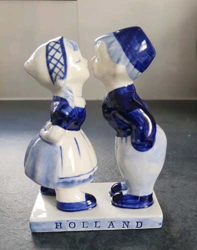 Vintage delft blue white - &,