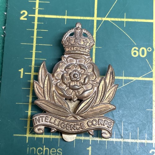 British army cap badge - army,