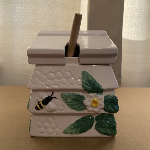 Bee hive honey pot - bee,