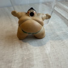 SUMO WRESTLING AKUBI -YAWNING