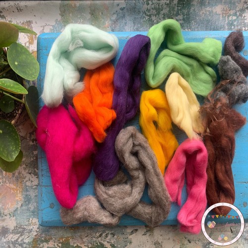 Heidifeathers wool scraps - wool,