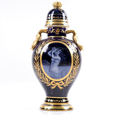Coalport Nude Pate Sur Pate Signed By Thomas Bott h18cm Lidded Vase Circa 1880