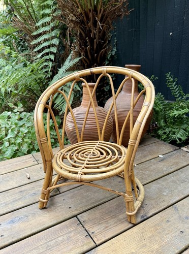 Vintage children rattan - children’s,