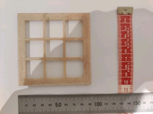 Wood effect window frame - 20%,