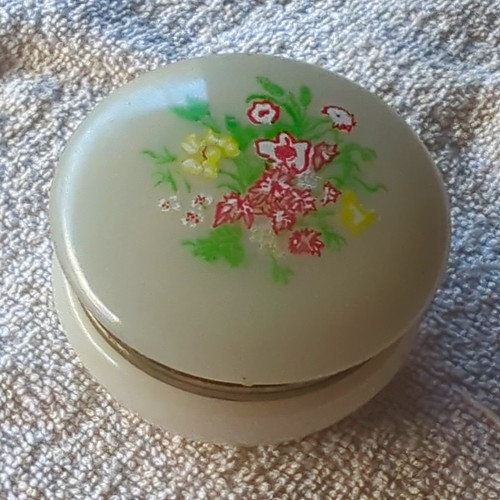 Small white plastic floral - white,